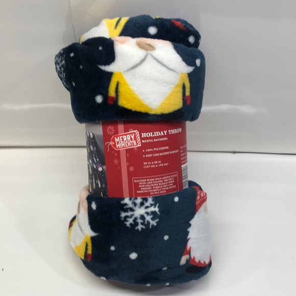 Merry Moments Holiday Throw - Picture 2 of 6